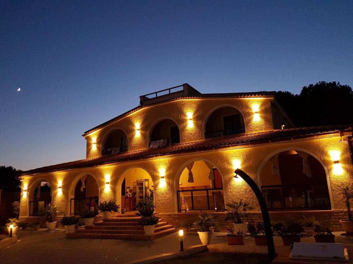 Villa Sunset B&B/Apartments Fontane Bianche Zewnętrze zdjęcie